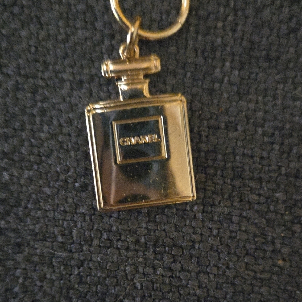 CHANEL Gold Perfume Bottle Charm - Picture 5 of 6